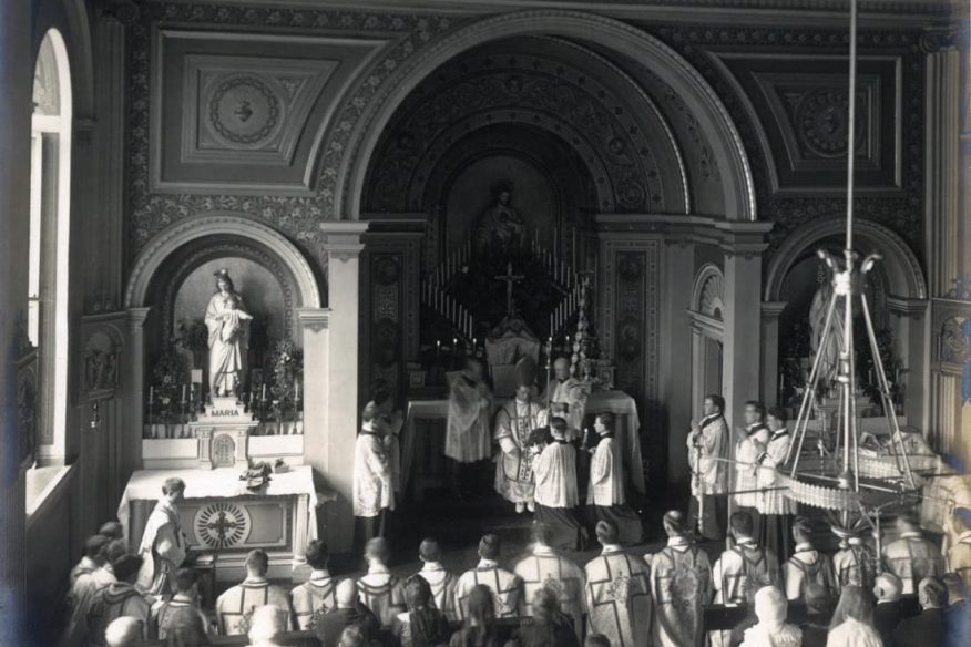 Image from a priestly ordination of Jesuits - Historical Archives - Jesuits, Euro-Mediterranean Province