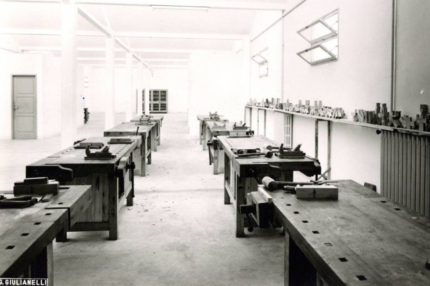 Laboratory inside a professional training centre in Polesine - Historical Archives - Jesuits, Euro-Mediterranean Province