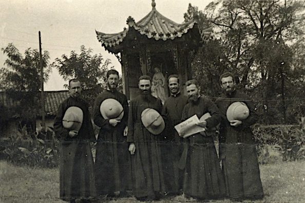 Six Jesuit missionaries of the Roman Jesuit Province in China - Historical Archives - Jesuits, Euro-Mediterranean Province