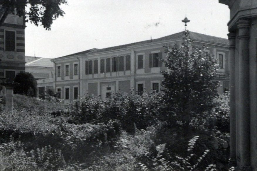 Inner courtyard of the Jesuit Novitiate in Lonigo - Historical Archives - Jesuits, Euro-Mediterranean Province